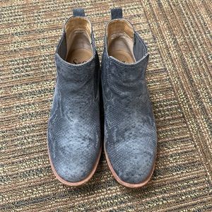 Sofft Bellis Snakeprint Ankle Boots Women’s Size 7; LIKE NEW